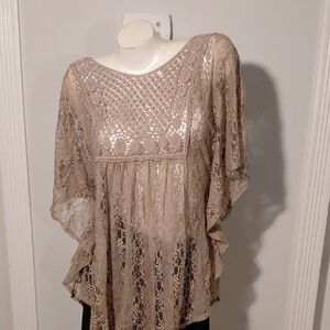 Evogues Lace Overlay Flutter Sleeve Top